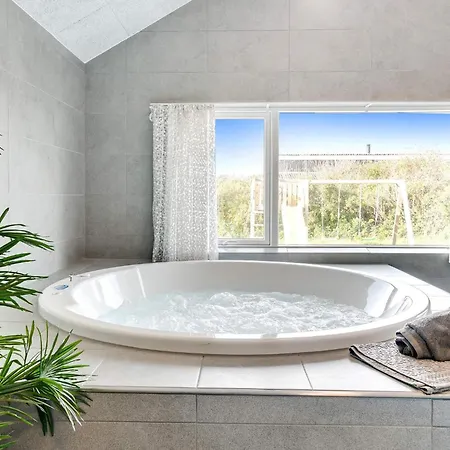 18 Person In * Ringkøbing