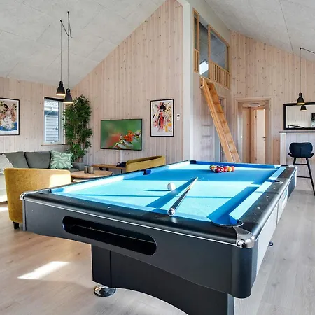 18 Person In Vakantiehuis Ringkøbing